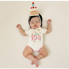 Ikii Iki幼兒用100天紀念連身衣+蛋糕帽組合 短袖禮盒裝+購物袋
