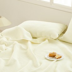 The Zari 柔軟顏料水洗蓬鬆被墊兩用床罩, 蜂蜜奶油