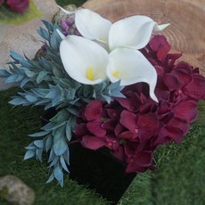 Flower Mart卡拉繡球花中心裝飾品, 馬夫，黑色, 1個