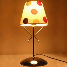 Dini照明Atos檯燈, 一種