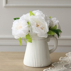 河綠牡丹皇家條紋壺套組, 白色的