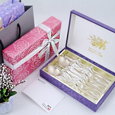 GOZIPMALL 五富者 松鶴 手工雕刻 韓國傳統黃銅餐具 2人份湯匙筷子組 A, 1套, 湯匙2支 + 筷子2雙 + 絲綢盒 + 韓紙隨機包裝 + 購物袋, 單一顏色