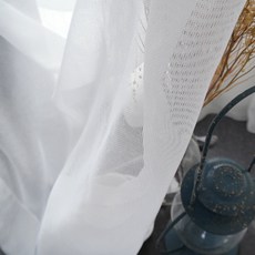 MAISONTEXTILE Demant 紗簾長籠銷型, 白色