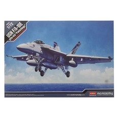 ACADEMY HOBBY MODEL KITS 美國海軍F/A-18E VF-143 Pukin Dogs塑膠模型 12547, 1個