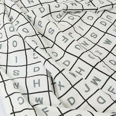 EziBaby 雙層棉紗毯 字母 L號, 白色