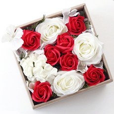 THE FLOWERMARKET 人造花零錢禮物盒, 紅色的