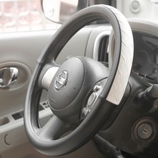 Leesscat 貝納塔方向盤套, 白色