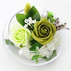 플로라투유 에리스의 질투, 그린