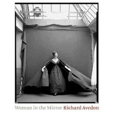 Woman in the Mirror: 1945-2004, Harry N Abrams Inc