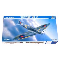 Trumpeter 1:24英國噴火式戰鬥機Mk VI塑膠模型, 1個