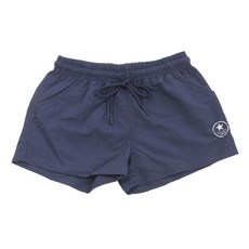 同齡女生船短褲