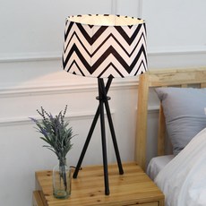 Johnny Light現代主義檯燈, 黑色