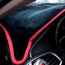 BlueCode 現代絲絨防滑儀表板避光墊 + 防塵袋, 霧面黑 + 紅色, Genesis 2014年~2015年 (無中控/有HUD)