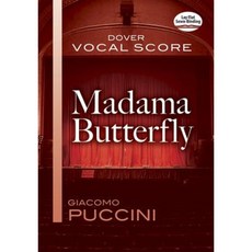 Madama Butterfly: Vocal Score Paperback, Dover Publications