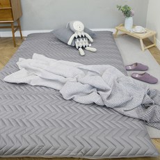 單色絎縫被套, 灰色