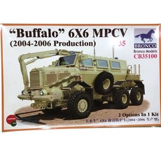 BRONCO BRO3104 1:35 Buffalo 6×6 掃雷車 2004~2006生產型軍事塑膠模型, 1個