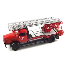 LUCKYDIECAST 1/43 1944 Mercedes Benz L4500F汽車壓鑄模型 YAT430126RE, 混色