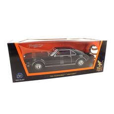 LUCKYDIECAST 1966 Oldsmobile Toronado經典汽車模型 YAT927183BK, 混色
