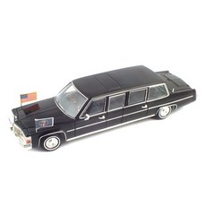 LUCKYDIECAST 1/24 1983 凱迪拉克PARADE LIMOUSINE汽車模型 YAT240985BK, 混色