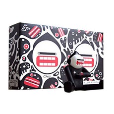 Kinky Robot MOTOMICHI NAKAMURA`S CHAZ&DAZ組合公仔, 1套