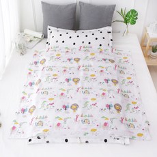 BEAUTE HOUSE 孩童用人造絲印花午睡被+超細纖維枕芯, 森林早晨款 白色