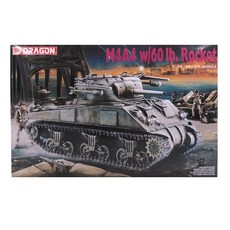 DRAGON 1/35 M4A4 w/60 lb.火箭塑料模型, 1個
