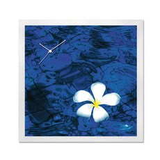 K-ART JAPAN 藍色背景花朵圖案藝術掛鐘, 白色(框架)
