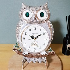 貓頭鷹座鐘, 白色的