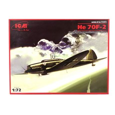 ICM塑膠模型1/72 He 70F-2德國偵察機, 1個