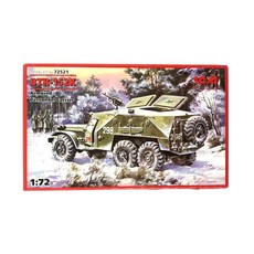 ICM塑膠模型1/72 BTR-152K蘇聯裝甲運輸車, 1個