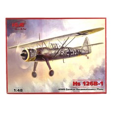 ICM塑膠模型 1/48 Hs 126B-1 二戰德國偵察機, 1個