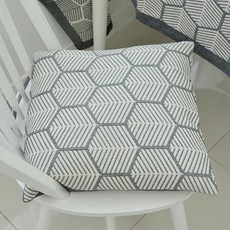 方形坐墊, 灰色的