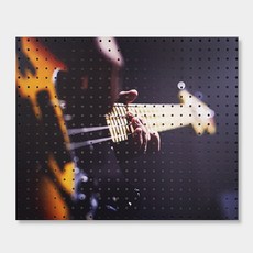 앤비커머스 인테리어타공판 베이스기타, 1개, White