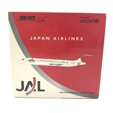 JCWings 1:200 JAL MD-87 JA8280飛機壓鑄模型, 混色