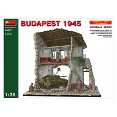 迷你藝術 1:35 Budapest 1945 SU-76 自走砲模型 5人包含模型建築, 1個