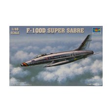 TRUMPETER 小號手 Trumpeter 1/48 F-100D Super Sabre塑膠模型戰鬥機, 1個