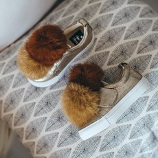 Bimbo Bimba 女童絨毛球裝飾平底鞋