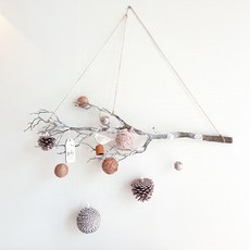 Eddy at home 嚎叫聖誕花環, 混色