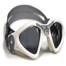 Aqua Sphere 卡宴泳鏡 170.900, 點（灰色）