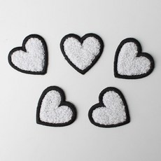 時尚亮點 迷你刺繡布貼 40 x 38 mm, 毛絨愛心 白銀色, 5個