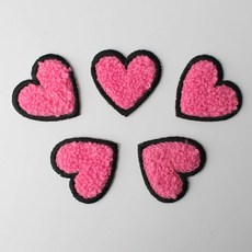 時尚亮點 迷你刺繡布貼 40 x 38 mm, 毛絨愛心 粉紅色, 5個