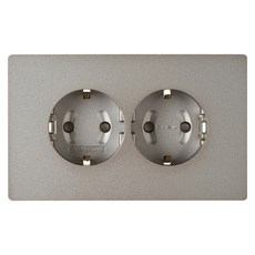 CHEIL ELECTRIC 2孔青銅電源插座 水平型, 1個