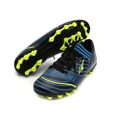 Nassau 線條設計足球鞋