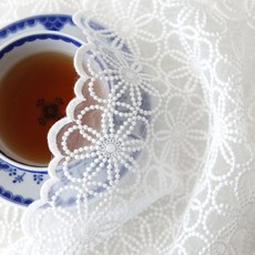 DECOTONIK 雪花刺繡蕾絲桌布, 單一顏色, 6人用(130 x 210 cm), 1個