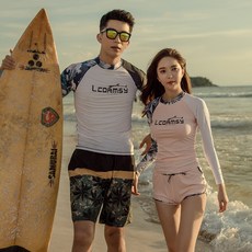 NAYA STYLE 女款花色印花防曬泳衣+短褲套裝