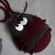 Slow Moments塵埃怪獸布袋鉤針DIY組, 1套, 葡萄酒