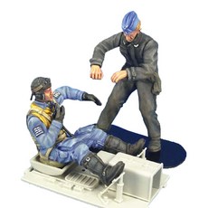 레전드 WW2 Luftwaffe BF-109 Pilot & Mechanic 프라모델 LF2403, 1개