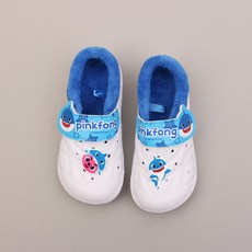 Pinkfong 襯裡羊毛靴子