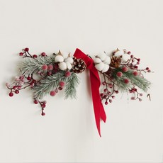 The Flower Market 雪覆棉花紅莓掛飾, 混合色