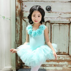 De Bella girls 女孩植物園花園芭蕾